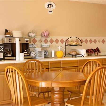 Super 8 By Wyndham Lake Havasu City Restaurante foto